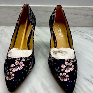 Charles by Charles David Floral Fabric Pointed Toe Pump - Blue (Wonen 6)